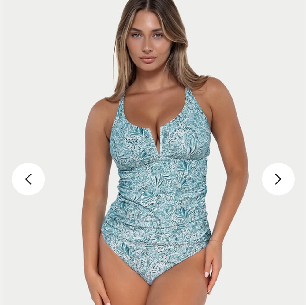 Light Blue Underwire Tankini Top